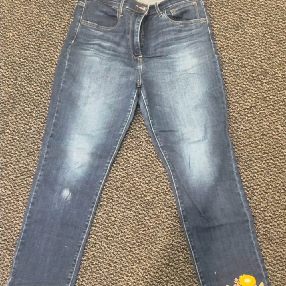 Embroidered Levi's Women's Blue Skinny Jeans